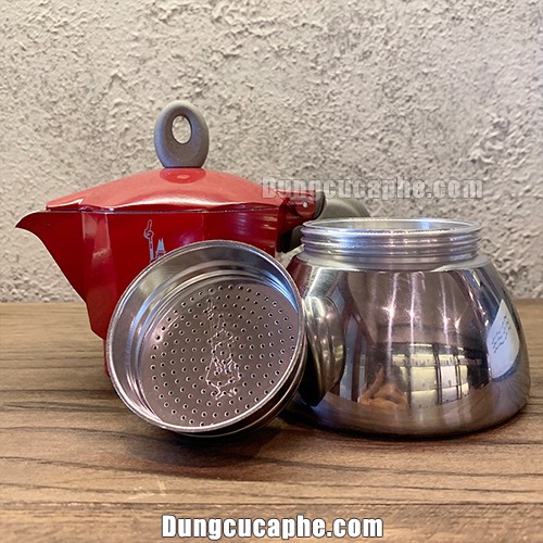 Các linh kiện của ấm Moka Pot Induction 4 cup được tháo rời