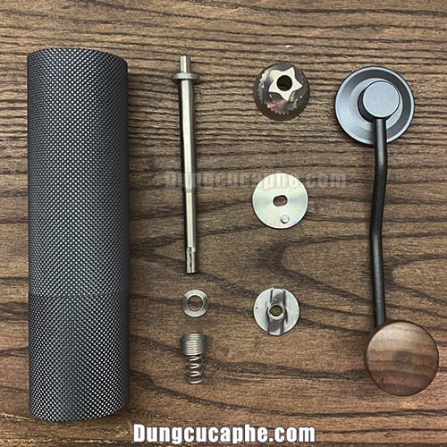 Các linh kiện tháo rời bên trong của Slim Plus