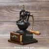 Góc chụp nghiêng của máy xay cà phê tay BE-8701