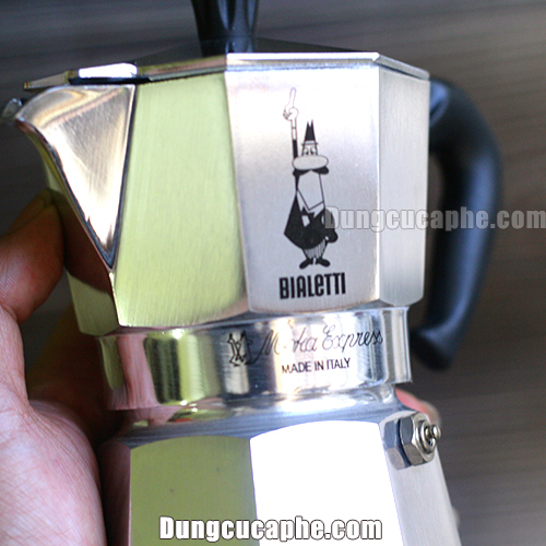 Logo Bialetti và dòng chữ Moka Express Made in Italia