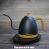 Ấm rót drip Brewista Artisan 0.6l kiểm soát nhiệt độ thời gian thực màu đen tay gỗ